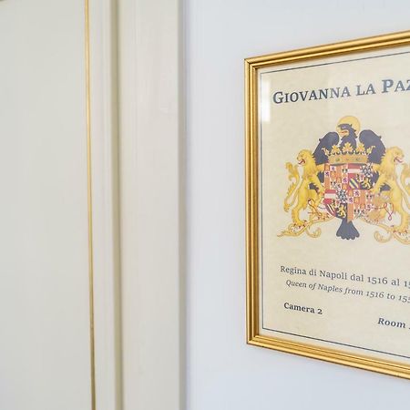 Residence San Mattia Наполи Екстериор снимка