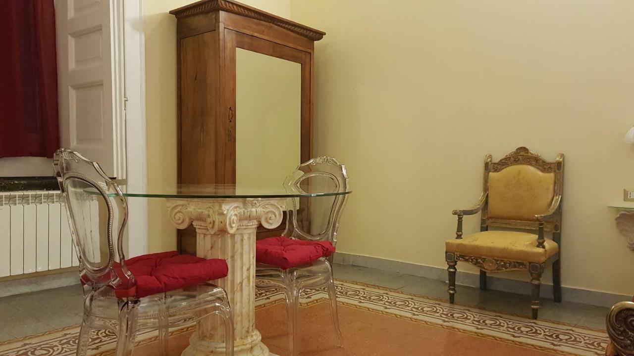 Residence San Mattia Наполи Екстериор снимка
