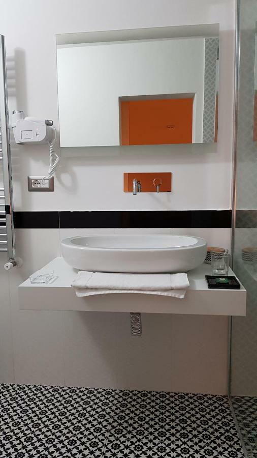 Residence San Mattia Наполи Екстериор снимка