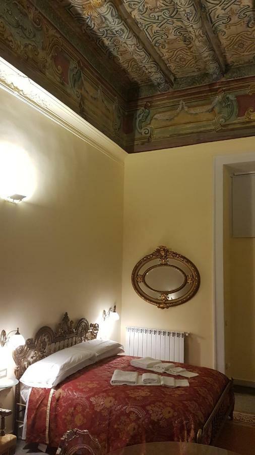 Residence San Mattia Наполи Екстериор снимка