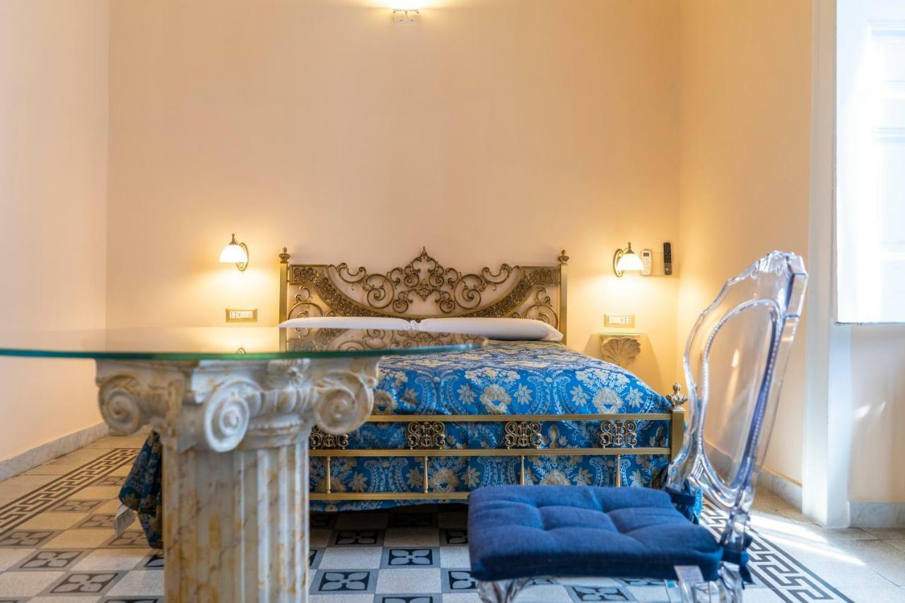 Residence San Mattia Наполи Екстериор снимка