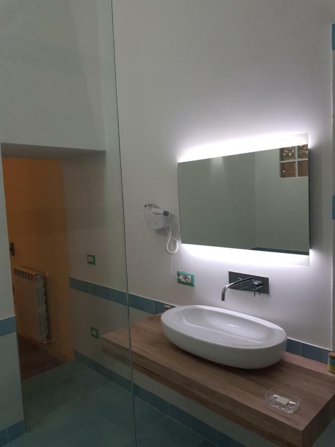 Residence San Mattia Наполи Екстериор снимка