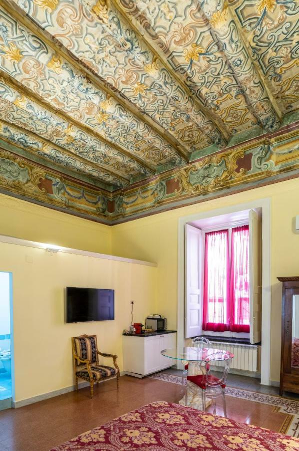 Residence San Mattia Наполи Екстериор снимка